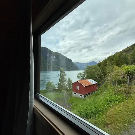 Aurland Feriehus Σπίτι διακοπών *